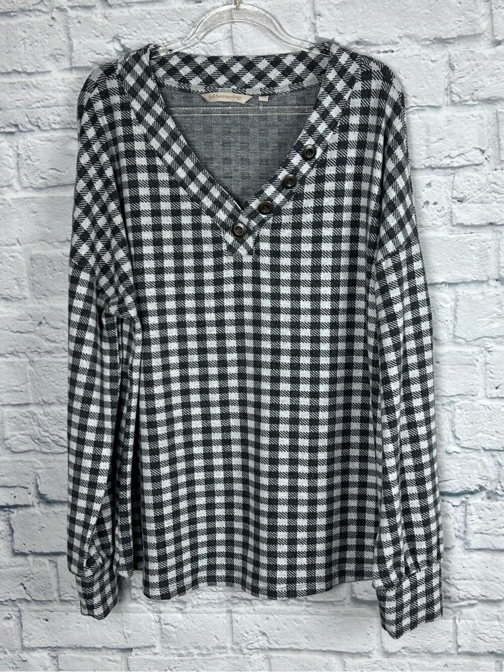 Soft Surroundings Buffalo Plaid Henley Top Medium Black White